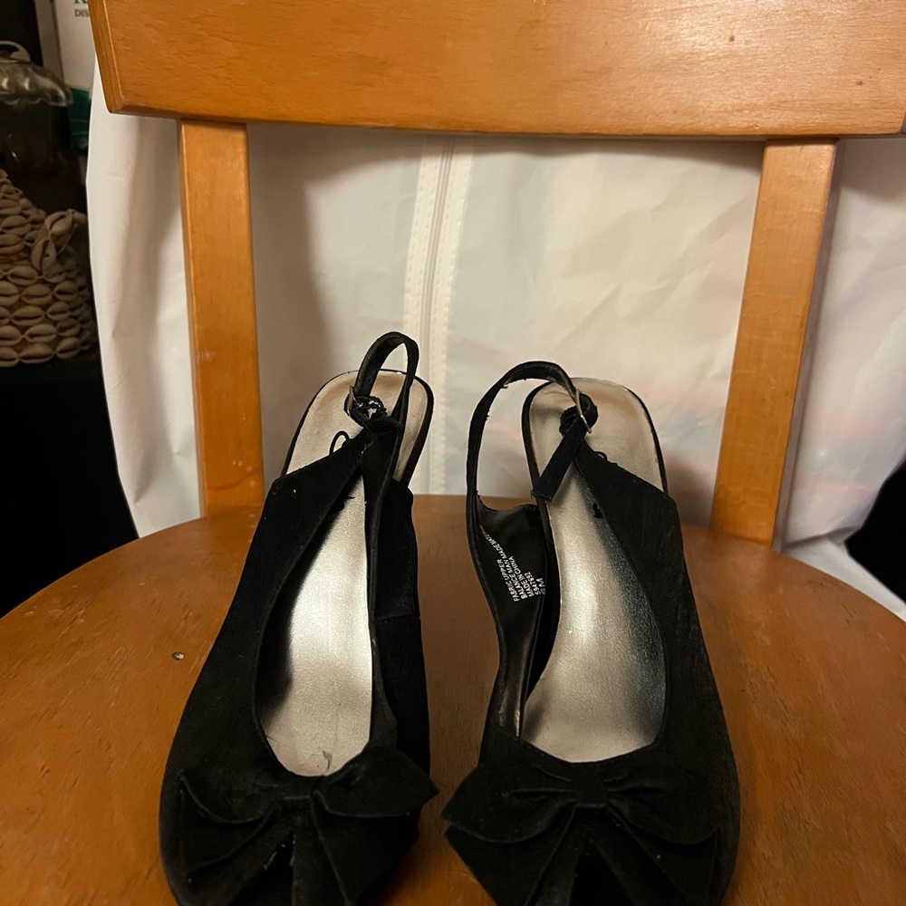 Diba Black Slingback Heels with Bow